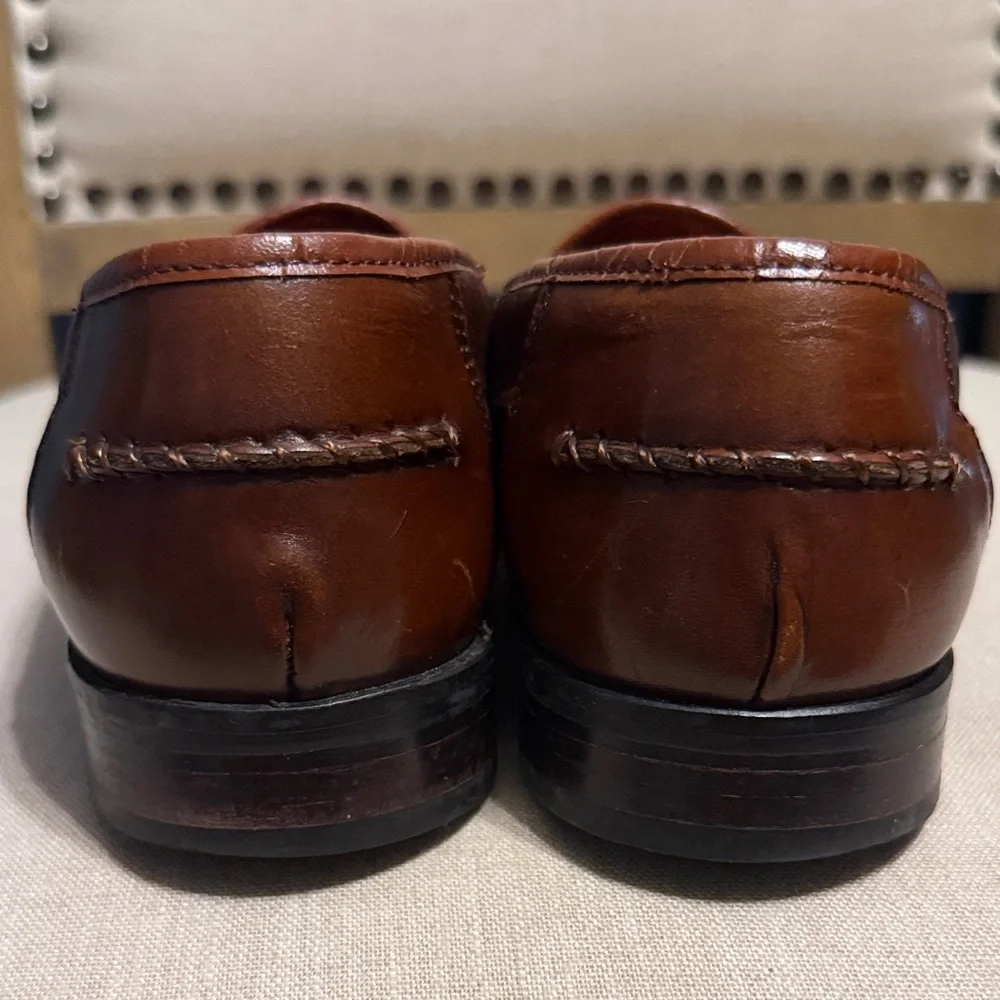 Brass Boot Classic Brown Leather Tassel Loafers, Men’s Size 9.5